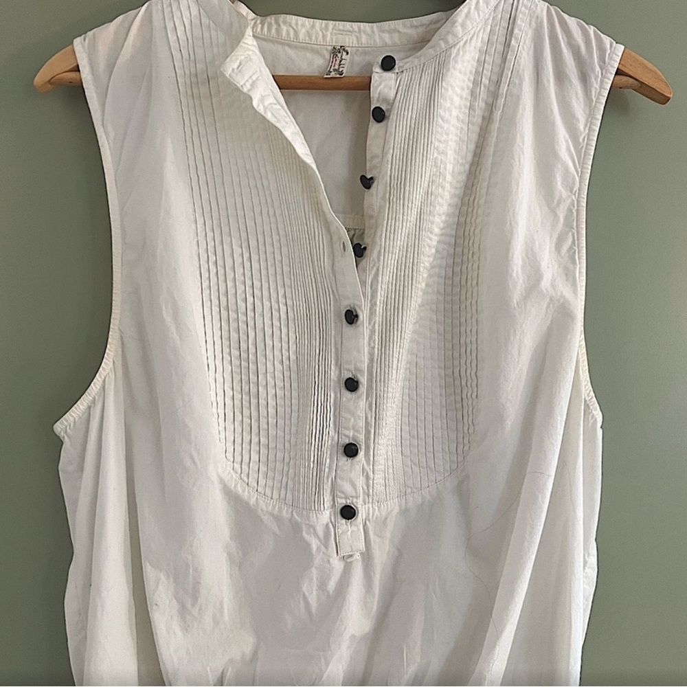 FREE PEOPLE SLEEVELESS BODYSUIT (L)